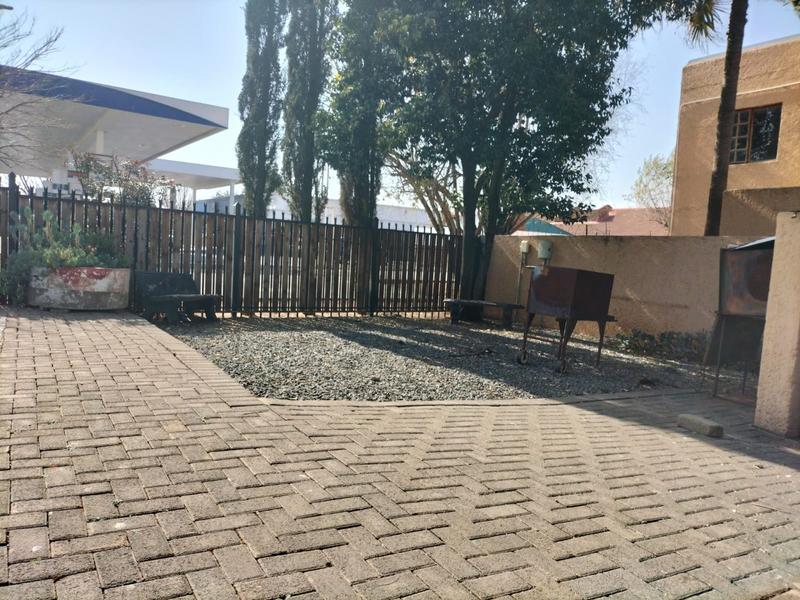 2 Bedroom Property for Sale in Pellissier Free State